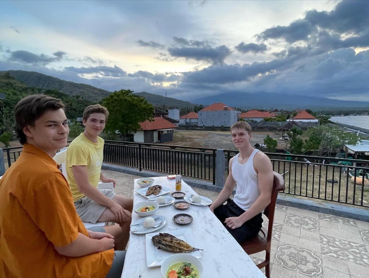 The Bbq Guest House Amed Exteriér fotografie
